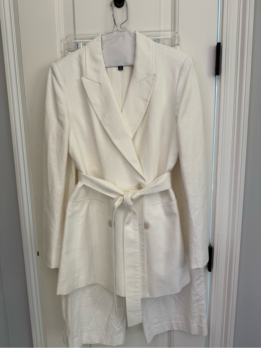 GAP White Tie-Waist Linen Blazer and Pants Set